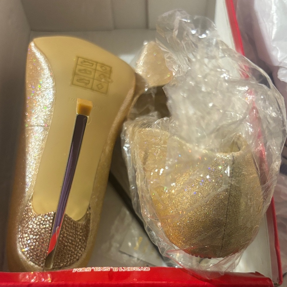 Champagne Glittering Gold Heels